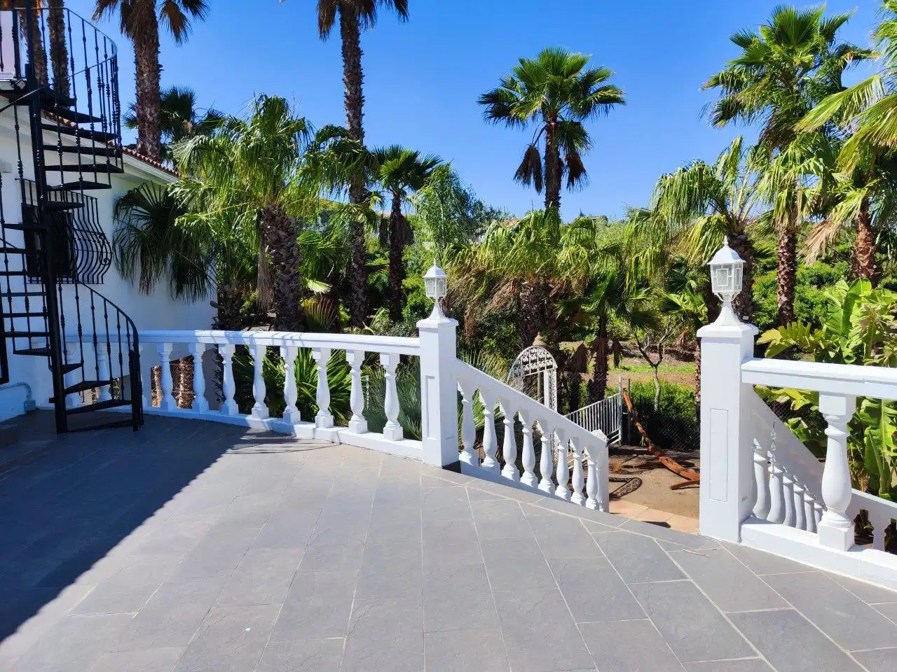 Terraza de Casa o chalet en venta en Alhaurín de la Torre con Aire acondicionado, Calefacción y Jardín privado