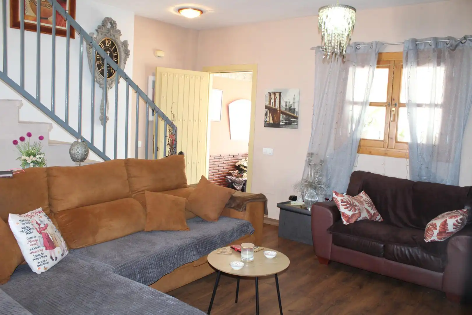 Sala de estar de Casa adosada en venta en Enix con Aire acondicionado, Calefacción y Jardín privado