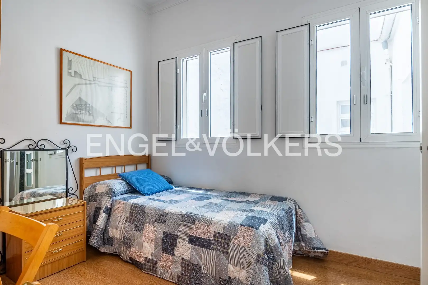 Habitación de Dúplex en venta en Sevilla con Aire acondicionado, Calefacción y Amueblado