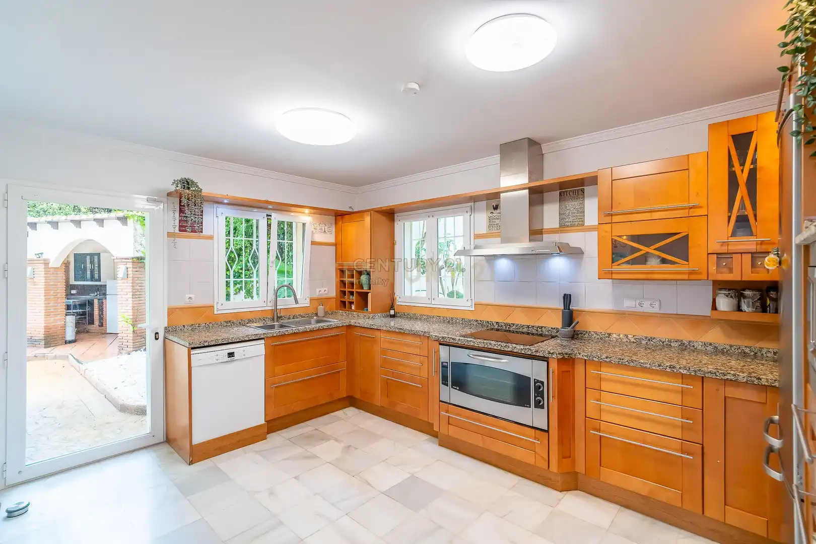 Kitchen of Houses for sale in Mijas  with Air Conditioner, Private garden and Storage room