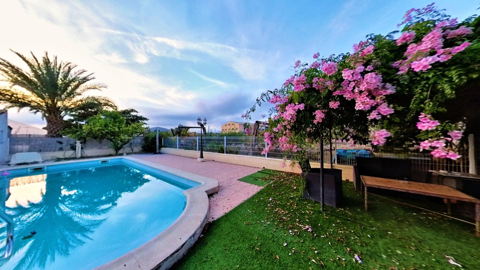 Piscina de Finca rústica en venta en Novelda con Calefacción, Terraza y Piscina