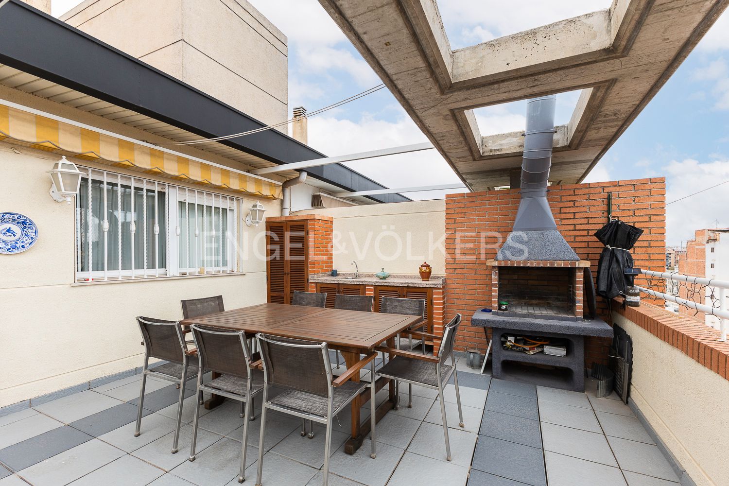 Terrace of Attic for sale in  Valencia Capital  with Air Conditioner, Heating and Private garden