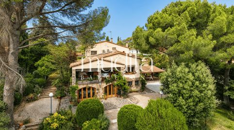 La casa que guarda su propio silencio, imatge 2