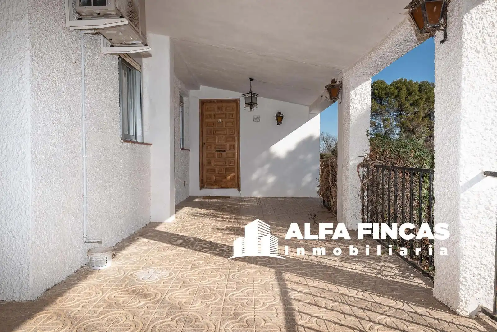 Vista exterior de Casa o chalet en venta en Villar de Cañas con Aire acondicionado, Calefacción y Jardín privado