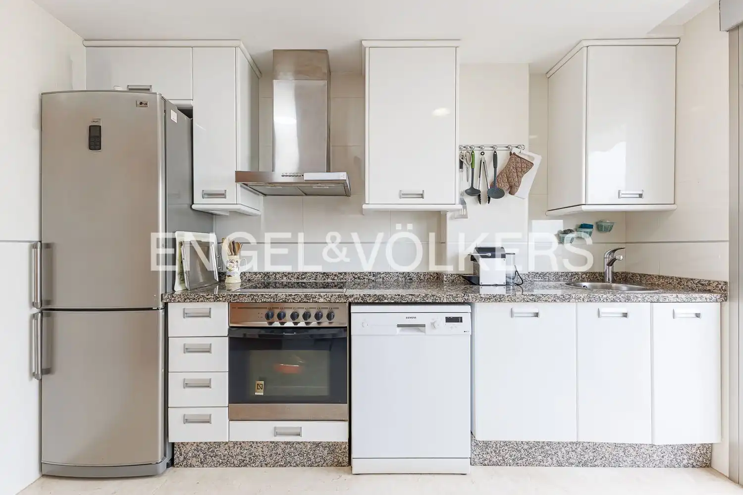 Cocina de Ático en venta en Dénia con Aire acondicionado, Calefacción y Jardín privado