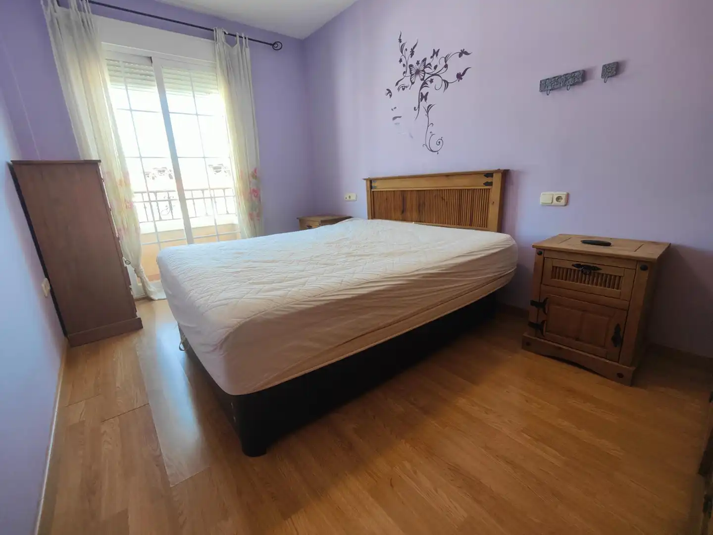 Schlafzimmer von Dachboden zum Verkauf in Las Gabias mit Heizung und Terrasse
