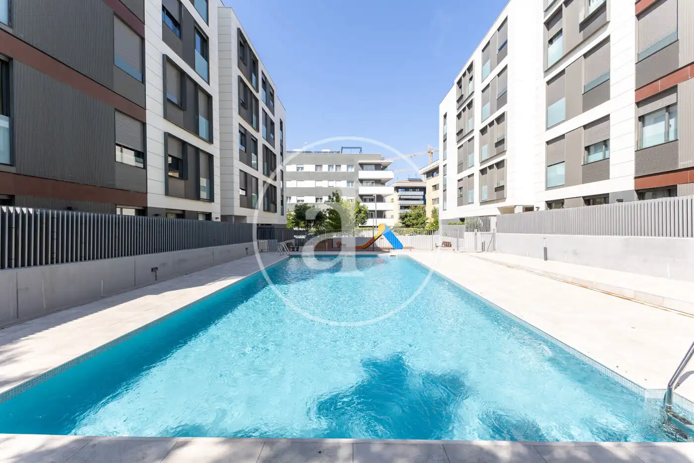 Piscina de Pis en venda en Sant Cugat del Vallès amb Aire condicionat, Jardí privat i Terrassa