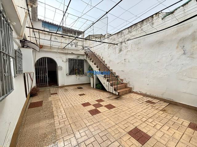 Casa-chalet en Venta en Calle juan de robles en Camino de Antequera