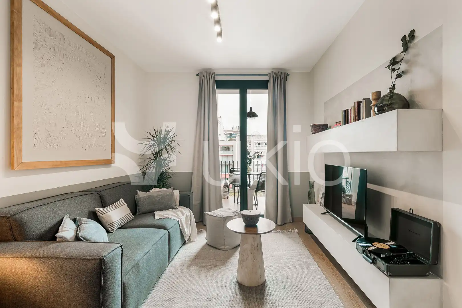 Apartamento con terraza en alquiler en Carrer de Villarroel, imagen 4