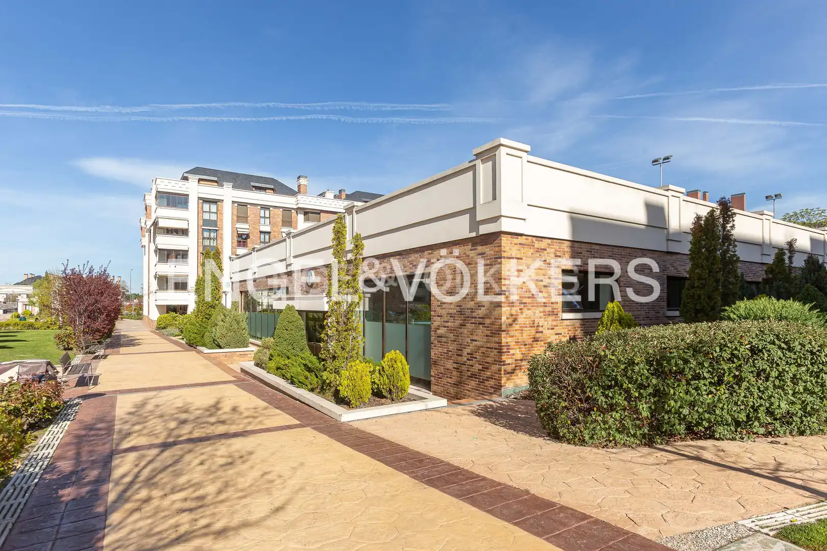 Vista exterior de Pis en venda en Majadahonda amb Aire condicionat, Calefacció i Terrassa