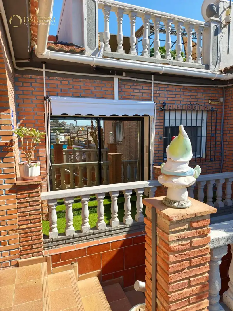 Detached house with pool for sale in CALLE PETRONIO, imagen 14