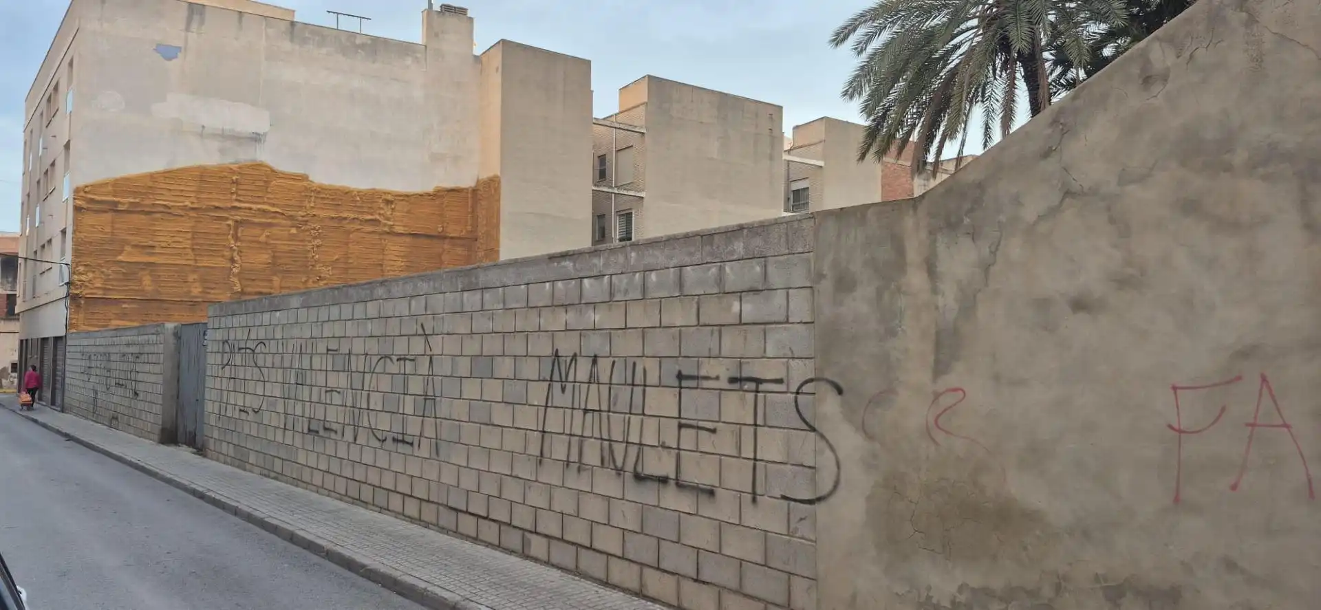 Lands and plots for sale in Novelda