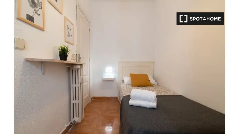 Room in Castilla