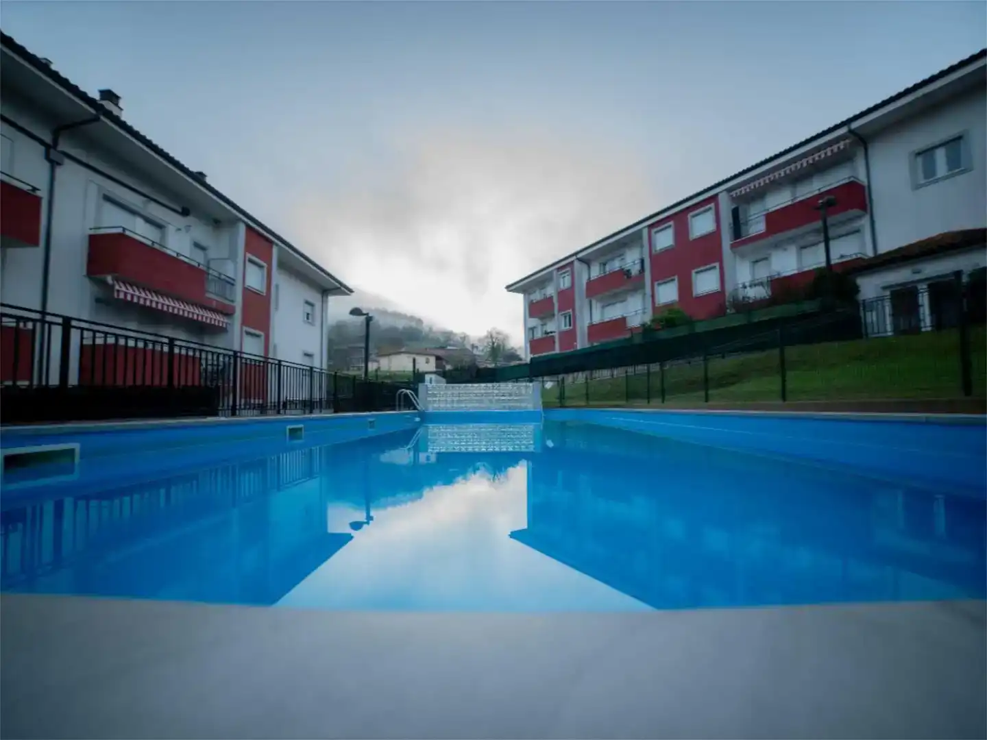 Piscina de Pis en venda en Ramales de la Victoria amb Piscina i Balcó