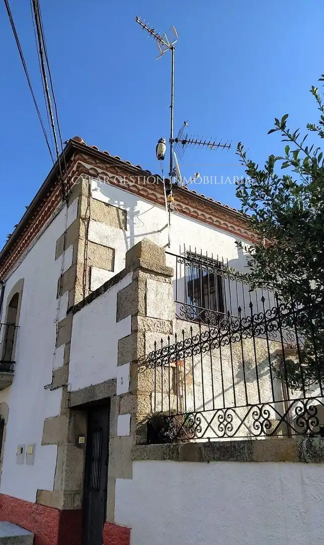 Vista exterior de Casa o xalet en venda en Fuenteliante amb Calefacció, Moblat i Forn