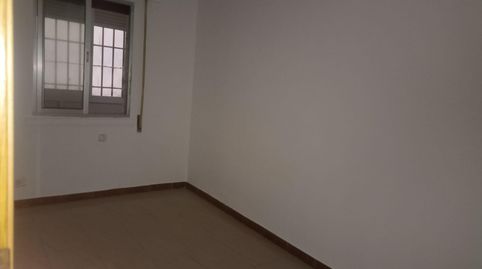 Foto 2 de Piso en venta en Calle Almendralejo, 47, Centro, Mérida