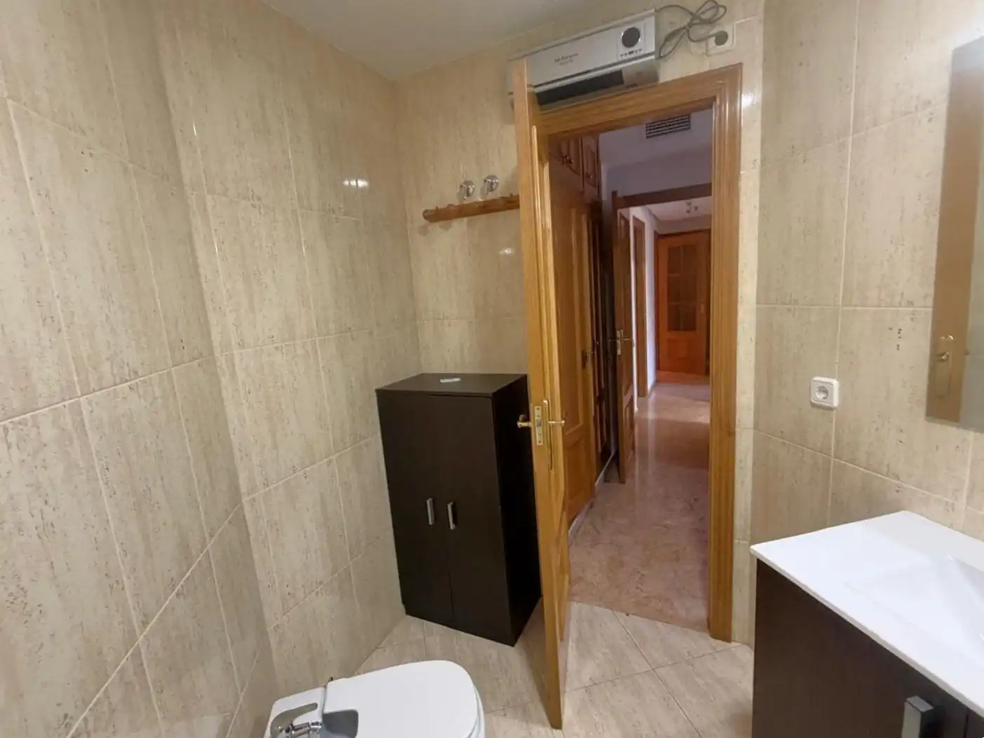 Bathroom of Flat for rent in Murcia  with Air Conditioner, Heating and Balcony