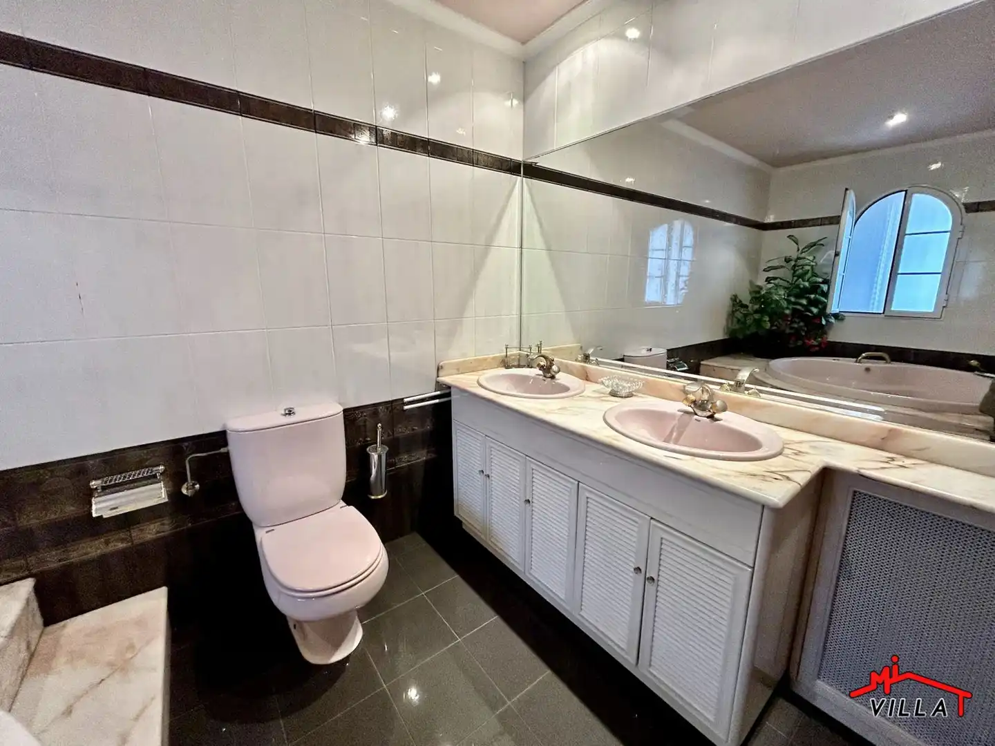 Badezimmer von Haus oder Chalet zum Verkauf in Laredo mit Heizung und Terrasse