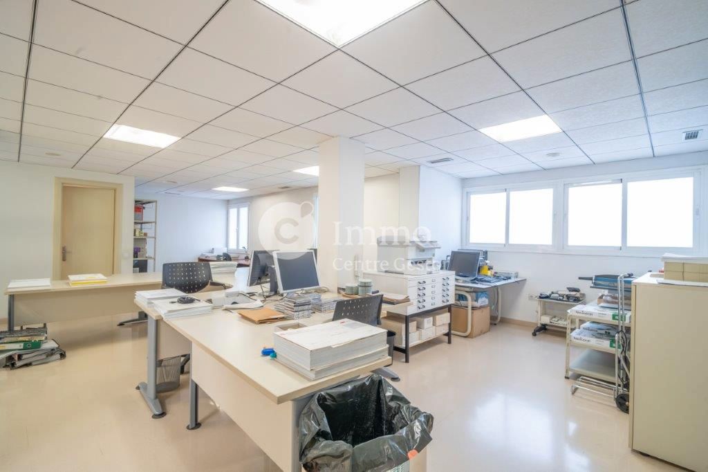 Flat for sale in  Lleida Capital  with Air Conditioner, Heating and Balcony