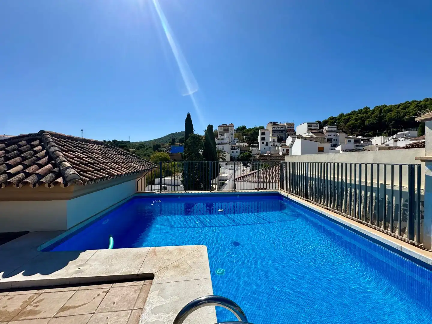 Swimming pool of Flat for sale in Monda  with Air Conditioner, Balcony and Community pool