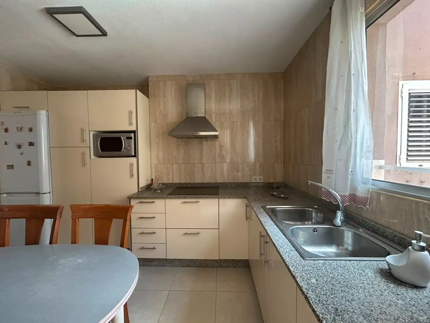Cocina de Piso en venta en Las Palmas de Gran Canaria con Terraza