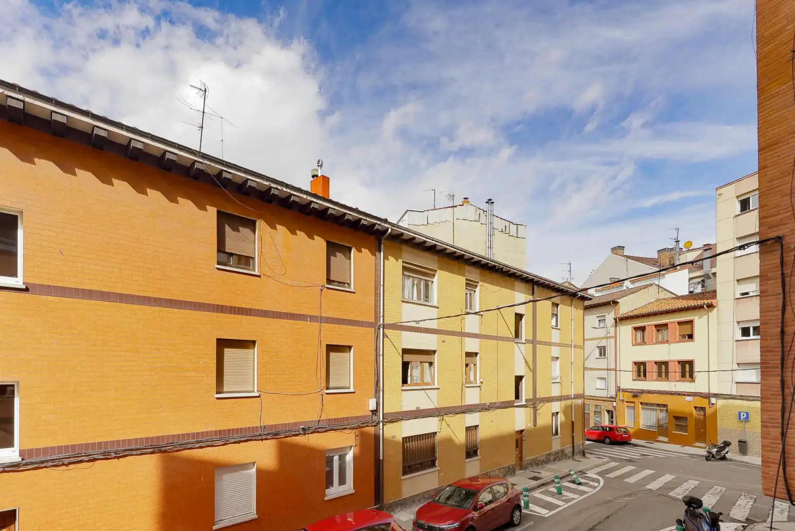 Vista exterior de Pis en venda en Gijón  amb Calefacció i Terrassa