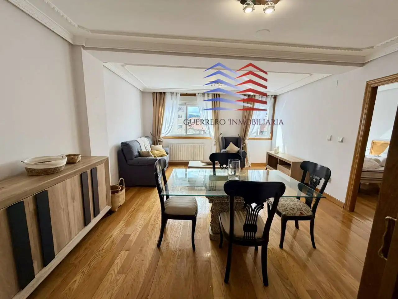 Living room of Apartments for rent in Ourense Capital   with Heating, Parquet flooring and Storage room