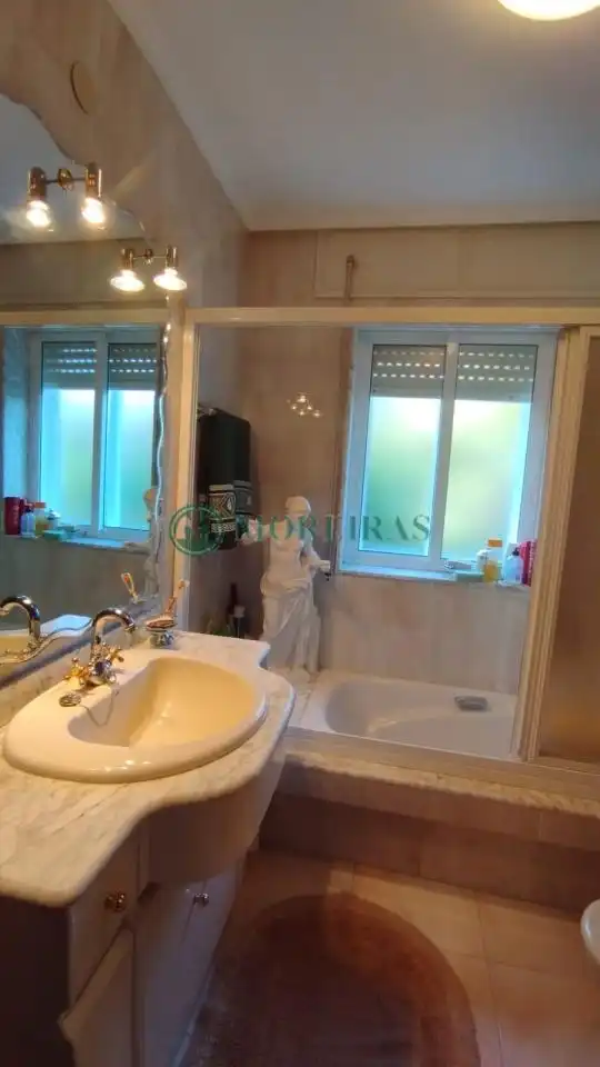 Bathroom of Houses for sale in Ourense Capital   with Heating and Private garden