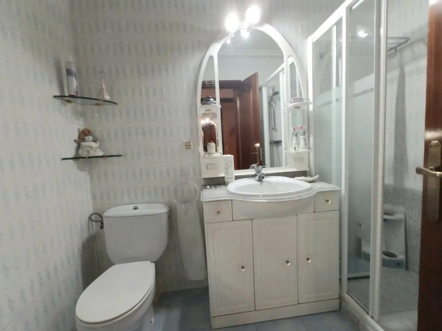 Bathroom of Flat for sale in Burgos  with Heating and Terrace