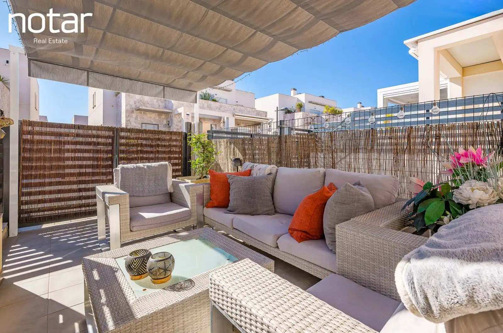 Terrassa de Casa adosada en venda en Torrevieja amb Jardí privat, Terrassa i Piscina