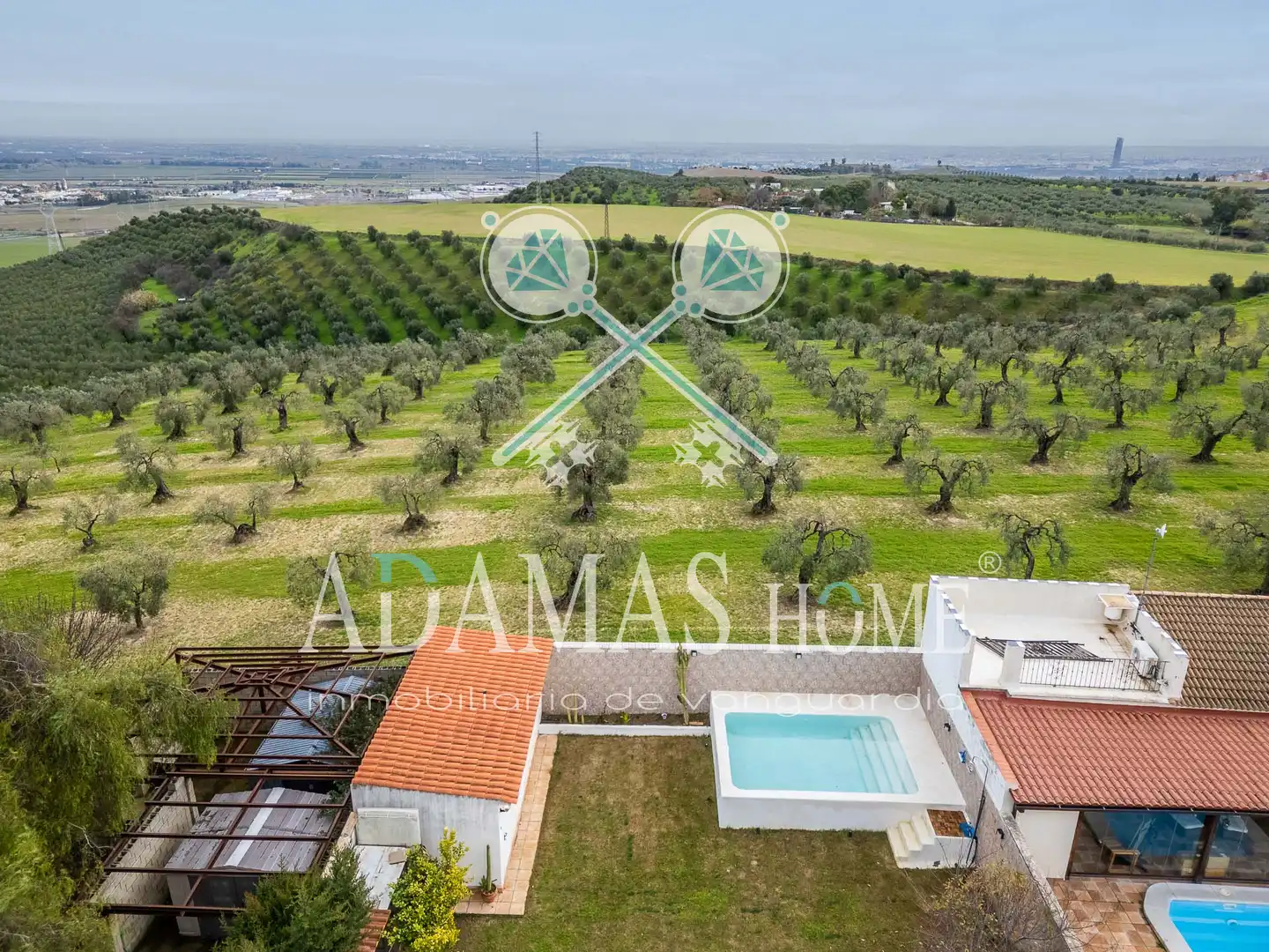 Casa o chalet en venta en Valencina de la Concepción con Aire acondicionado, Calefacción y Jardín privado