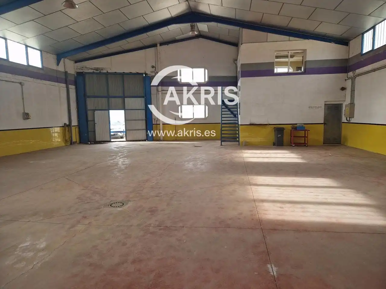 Nave industrial en venta en Madrid, Cabañas de la Sagra