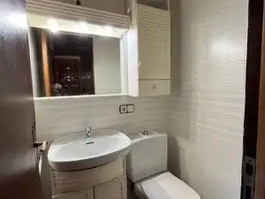 Badezimmer von Einfamilien-Reihenhaus zum Verkauf in Vic mit Heizung, Terrasse und Ofen