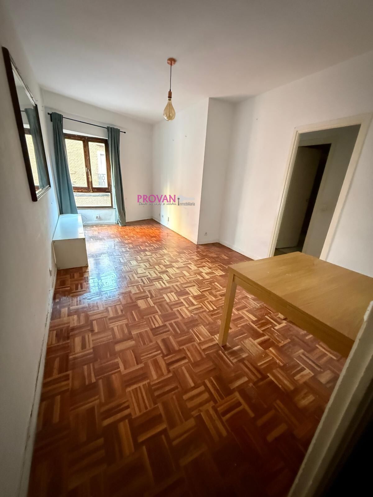 Dormitori de Pis de lloguer en  Madrid Capital