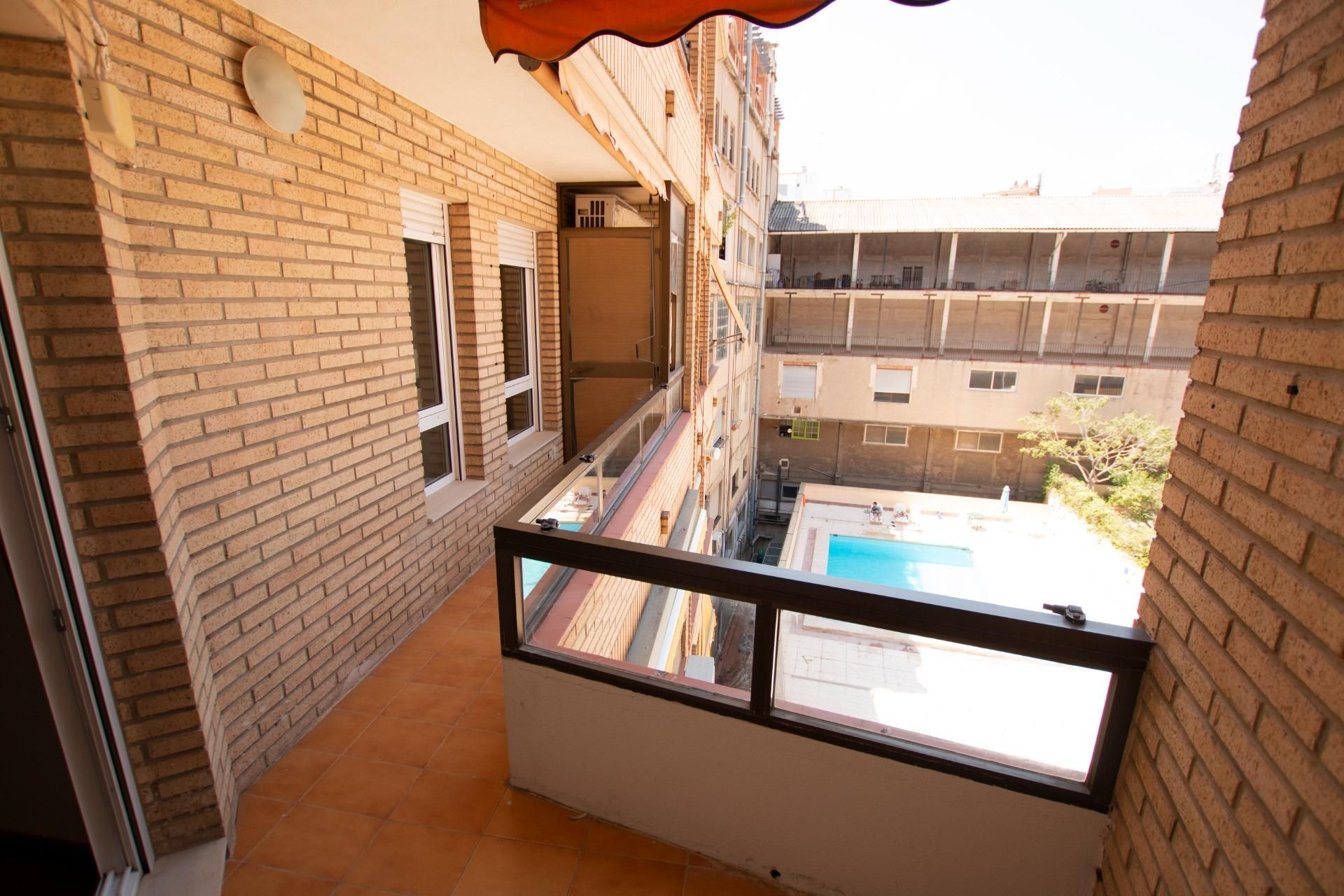 Swimming pool of Flat to rent in  Valencia Capital  with Balcony and Community pool