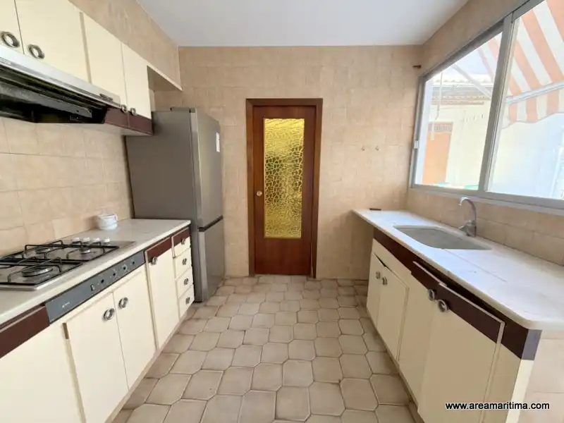 Cocina de Casa adosada en venta en Valencia con Trastero y Alarma