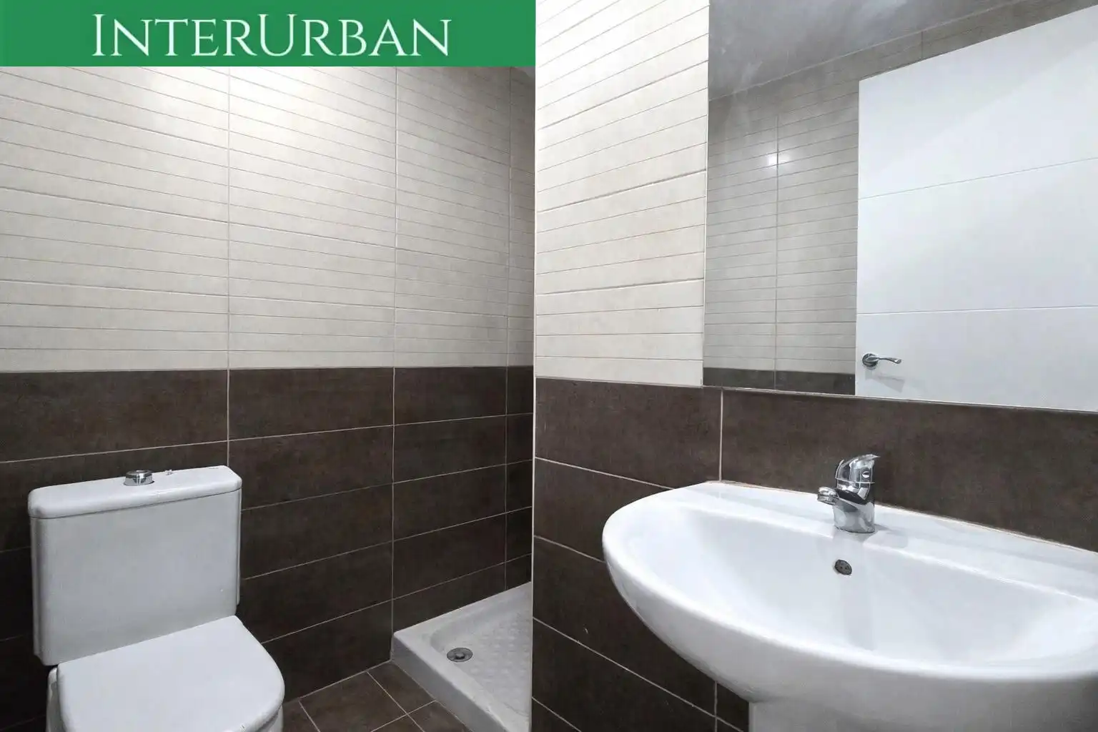 Baño de Local de alquiler en Llíria