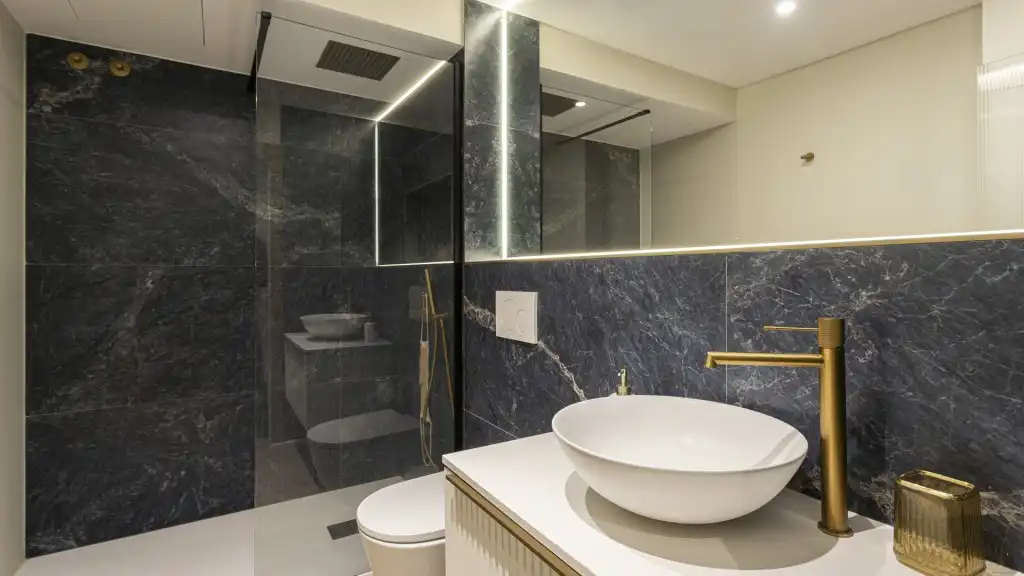 Bany de Apartament en venda en Barcelona amb Aire condicionat i Moblat