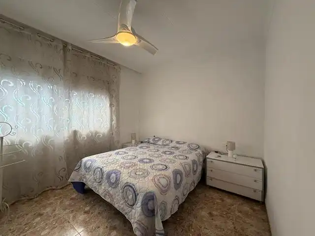 Habitación de Apartamento en venta en Murcia con Aire acondicionado, Calefacción y Jardín privado