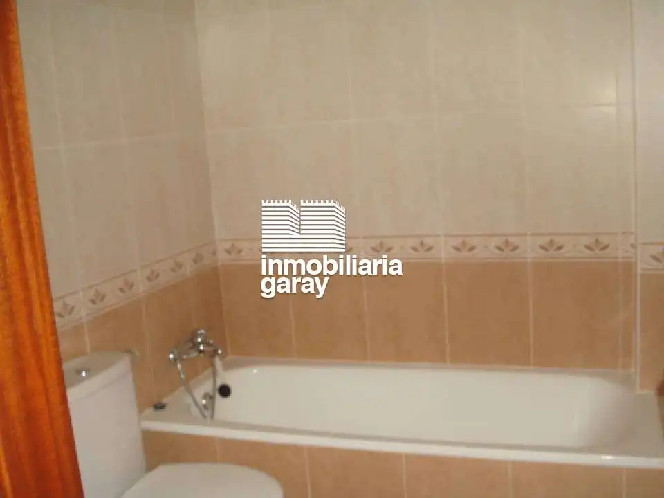 Dúplex en venda en Medina de Pomar amb Calefacció, Terrassa i Moblat