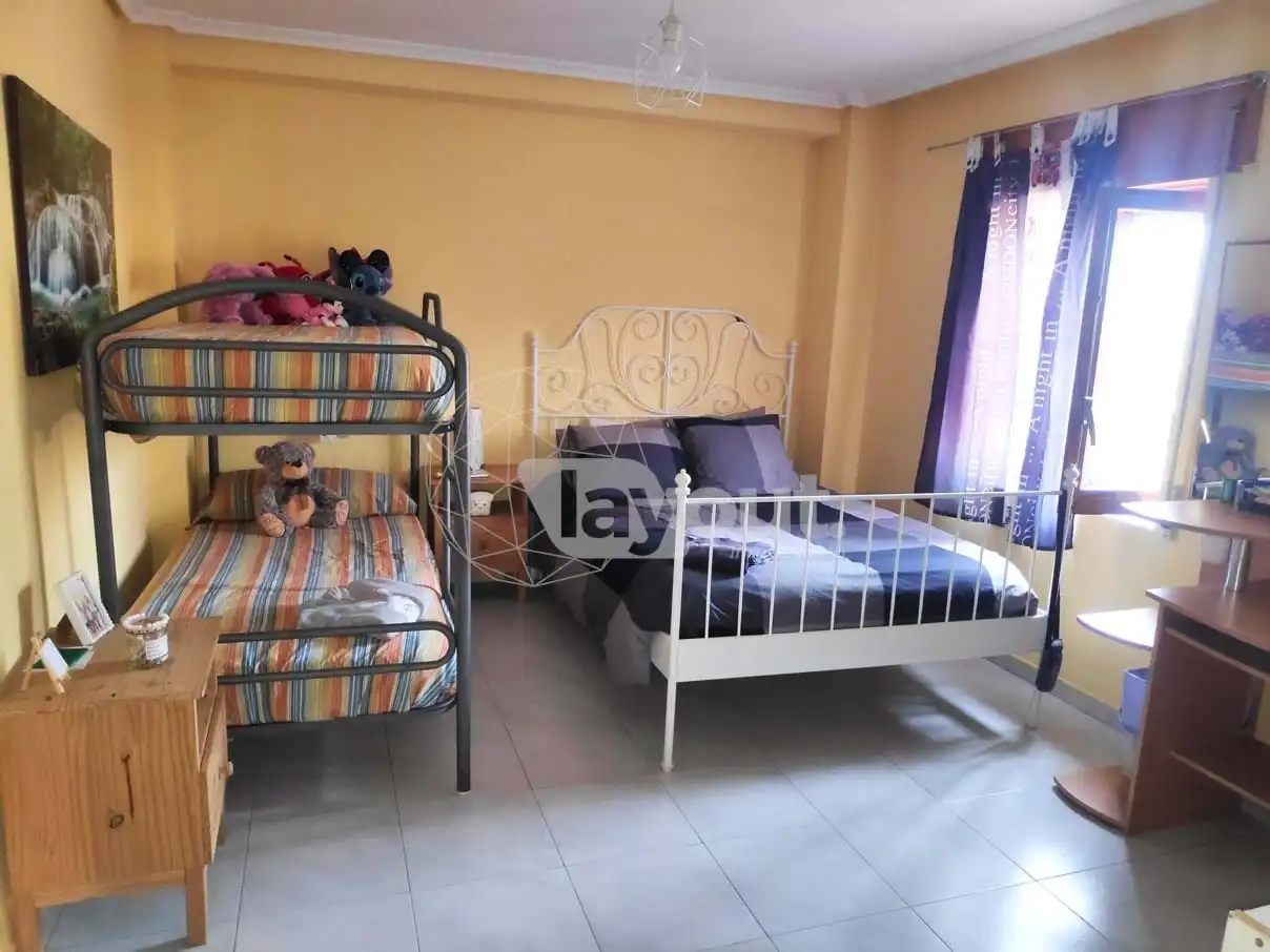 Habitación de Piso en venta en Plasencia con Aire acondicionado, Terraza y Trastero