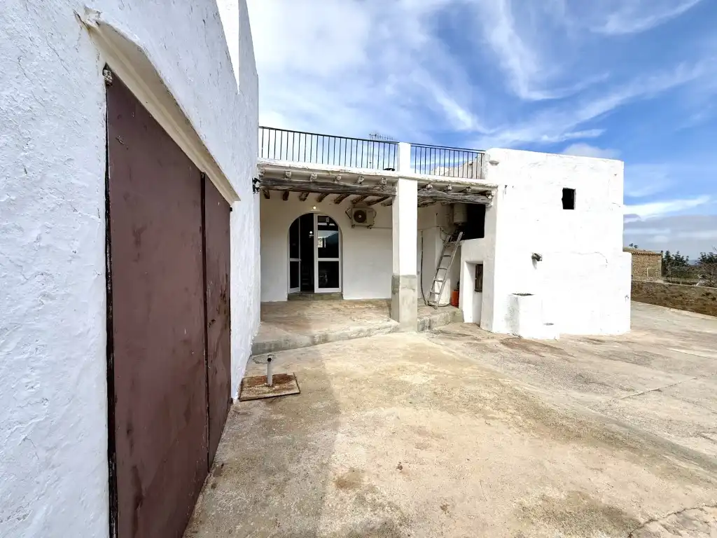 Vista exterior de Casa o xalet en venda en Sant Josep de sa Talaia