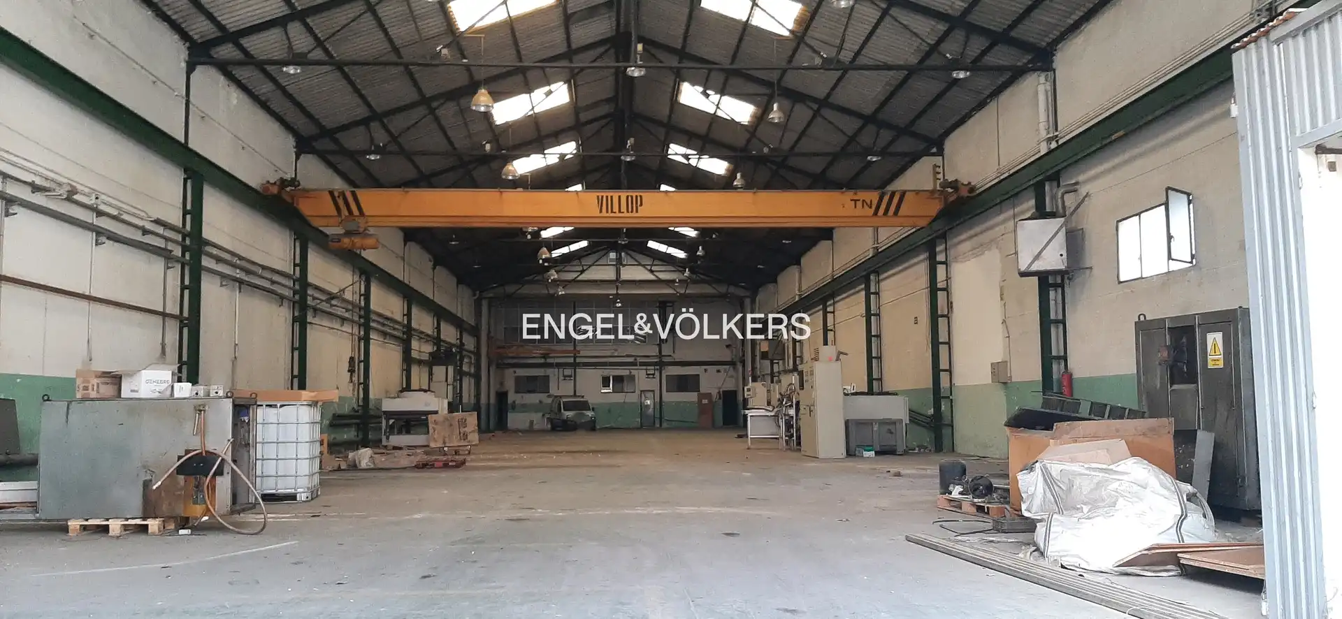 Nau industrial en venda en Barberà del Vallès