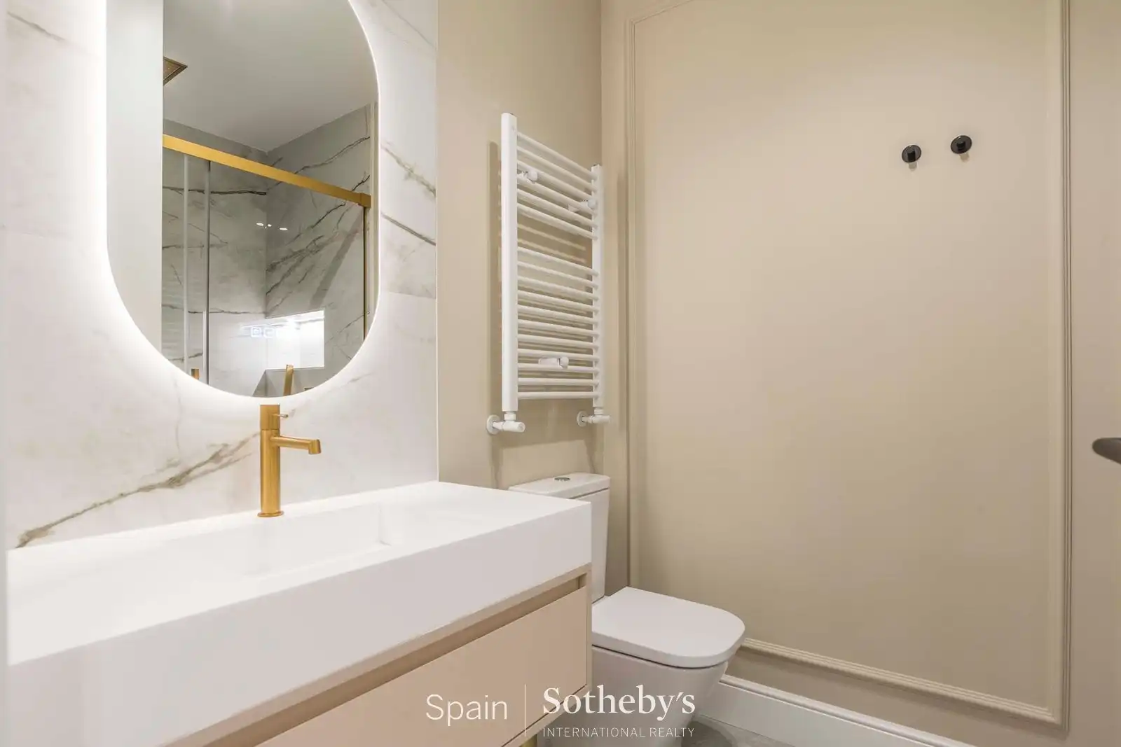 Baño de Apartamento en venta en Madrid con Aire acondicionado, Calefacción y Trastero