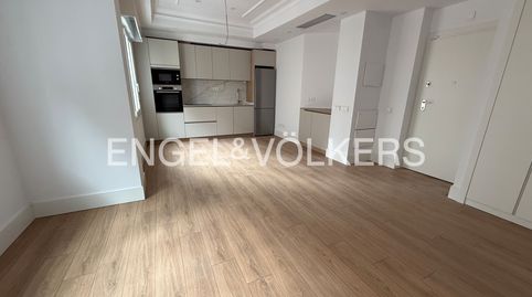 Photo 3 of Flat for rent in Calle de Evaristo San Miguel, Argüelles, Madrid Capital