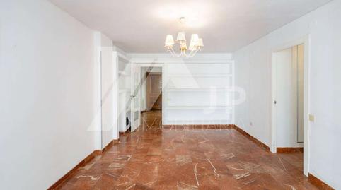 Foto 4 de Piso de alquiler en Calle Sos del Rey Católico, Cervantes, Granada