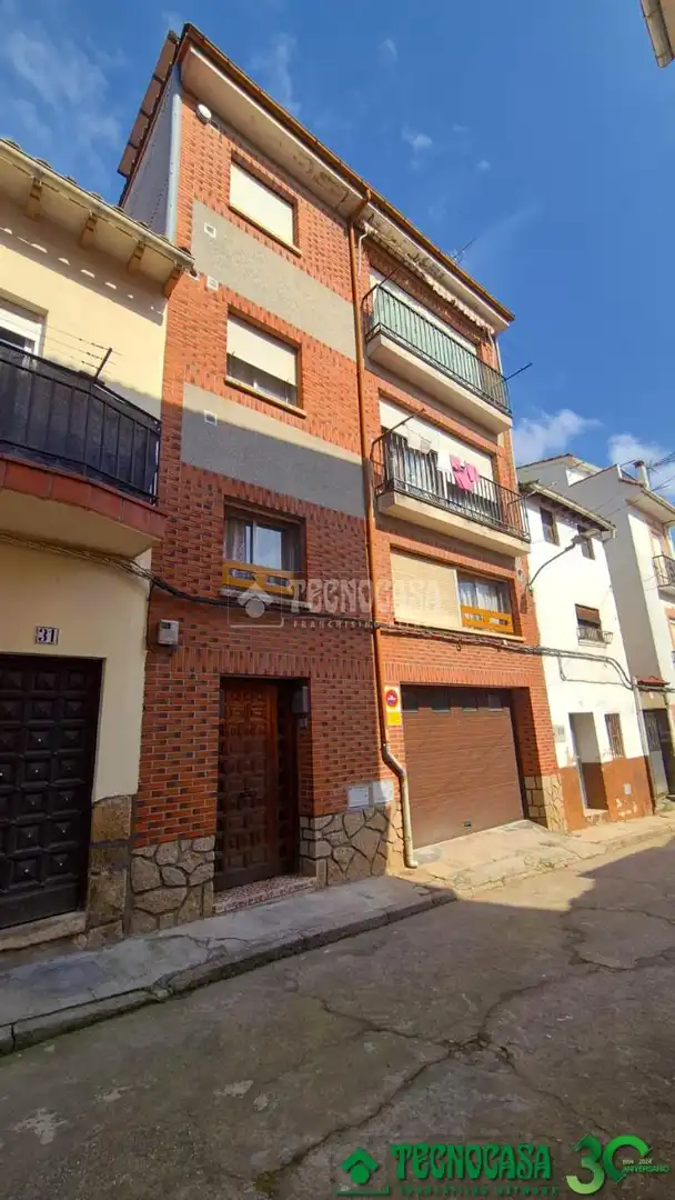 Außenansicht von Wohnung zum Verkauf in Arenas de San Pedro
