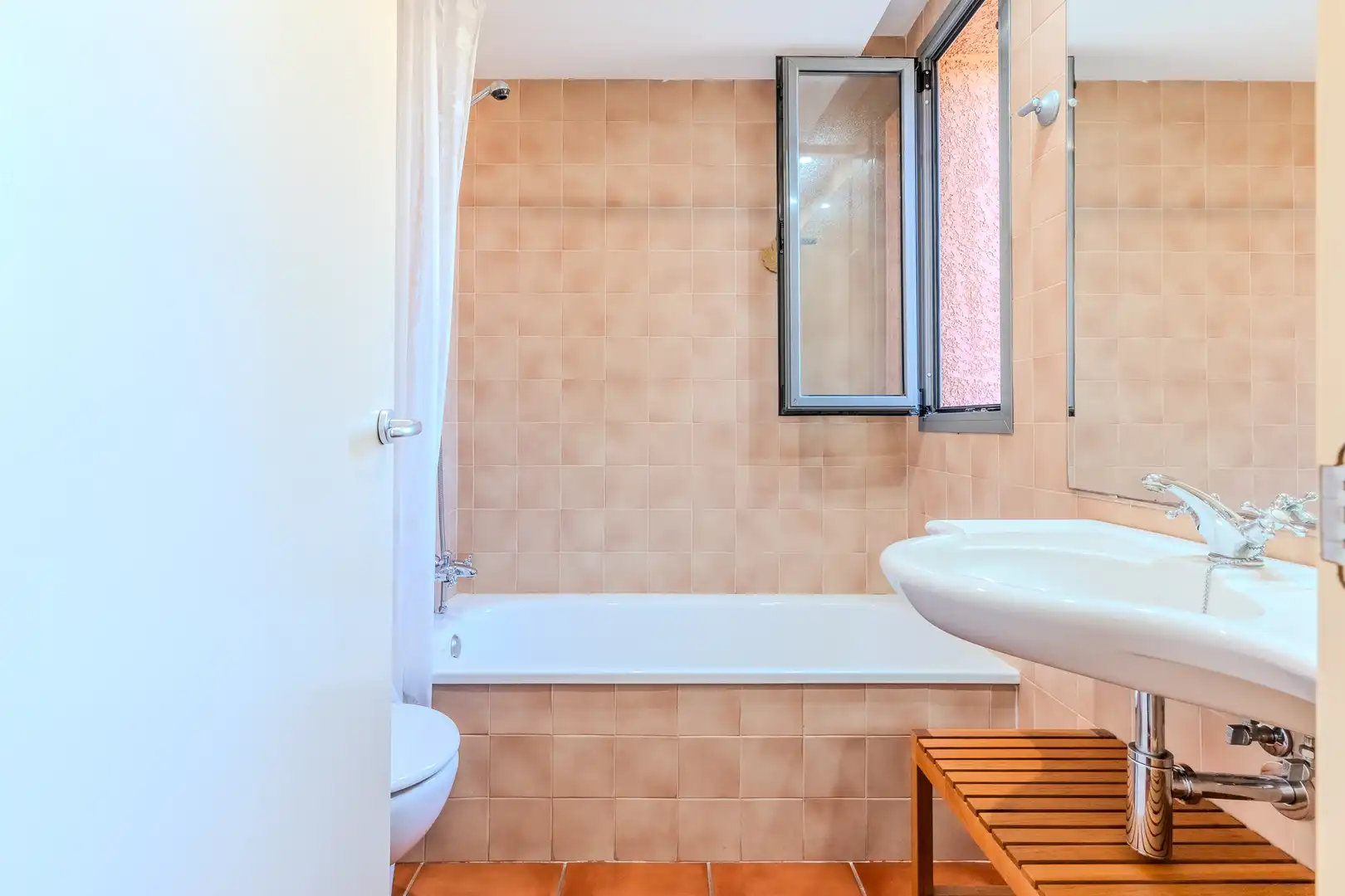 Baño de Piso en venta en L'Ametlla de Mar  con Aire acondicionado, Calefacción y Terraza