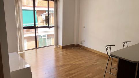 Foto 3 de Pis de lloguer a Calle de Baracaldo, Valdeacederas, Madrid