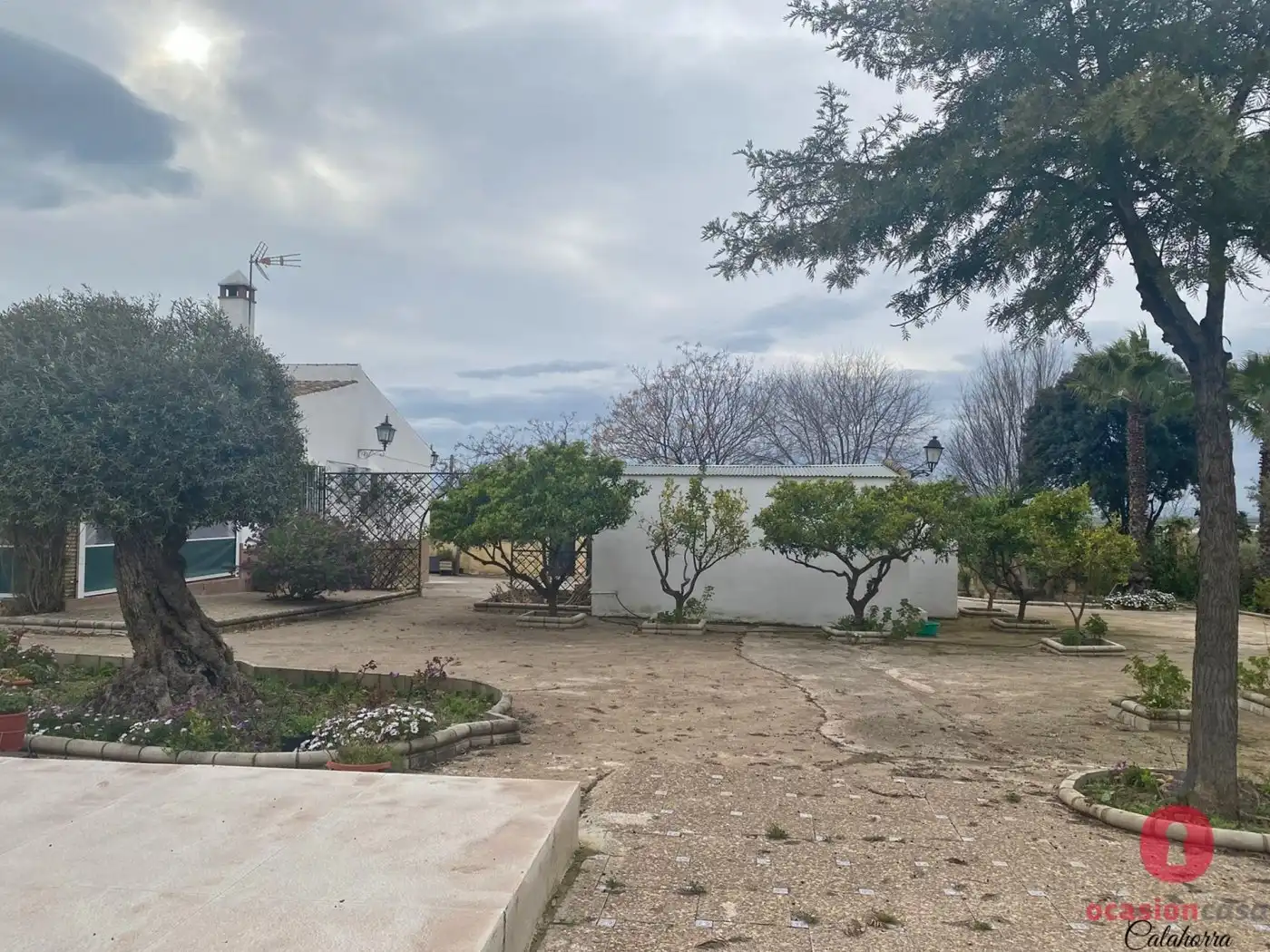 Garden of Country homes for sale in La Carlota  with Air Conditioner, Heating and Storage room